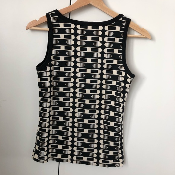Patterned Black and Off-White Tank Top - Picture 2 of 5